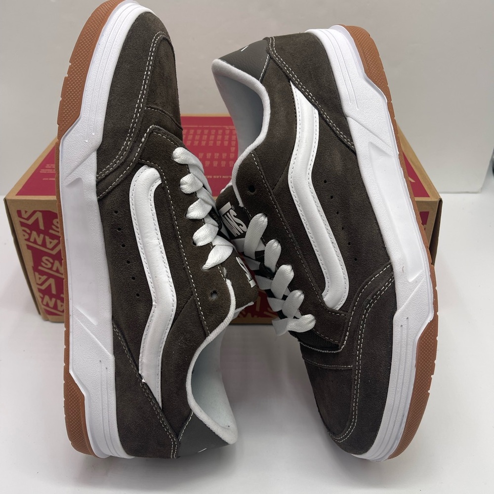 Vans Men's Brown Suede Hylane
Suede Brown
VN000D26DFN Sneakers - Picture 11 of 16